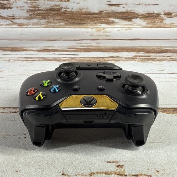 Microsoft Xbox One Controller 1537 | Black Wireless Bluetooth Gamepad - Picture 4 of 6